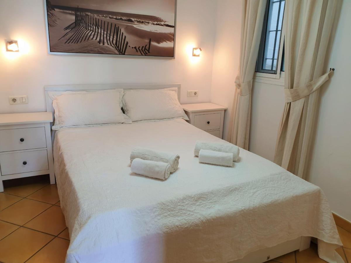 Dona Lola Micaela - Fully Equiped 1 Bedroom Ground Floor Beach Front Apartment With Direct Access To The Beach Of Calahonda - Costa Del Sol - Cs155 Sitio de Calahonda Exterior photo