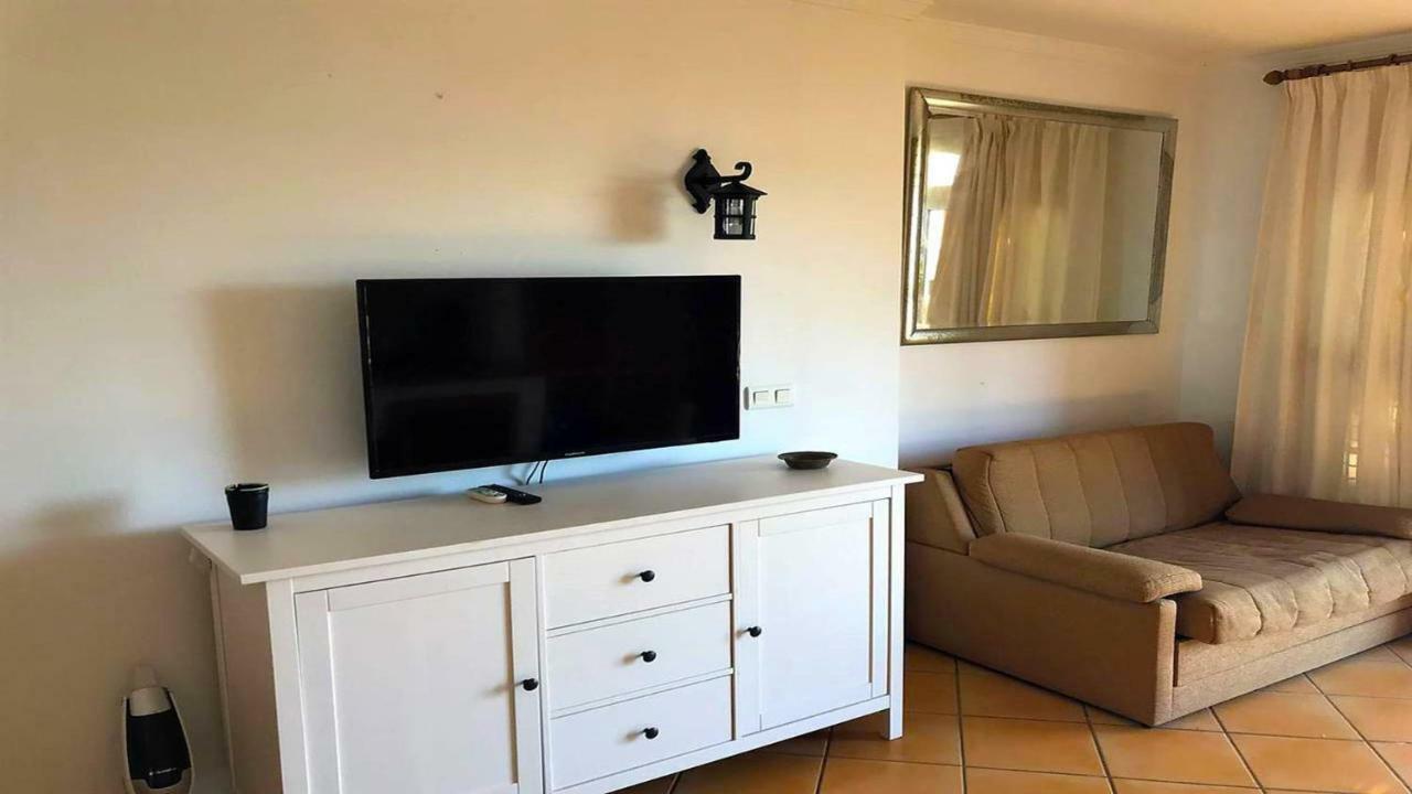 Dona Lola Micaela - Fully Equiped 1 Bedroom Ground Floor Beach Front Apartment With Direct Access To The Beach Of Calahonda - Costa Del Sol - Cs155 Sitio de Calahonda Exterior photo